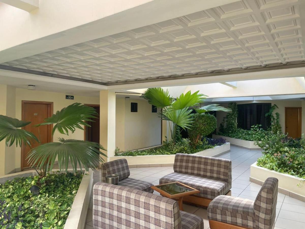 טמה Hotel Marjorie 'Y' מראה חיצוני תמונה