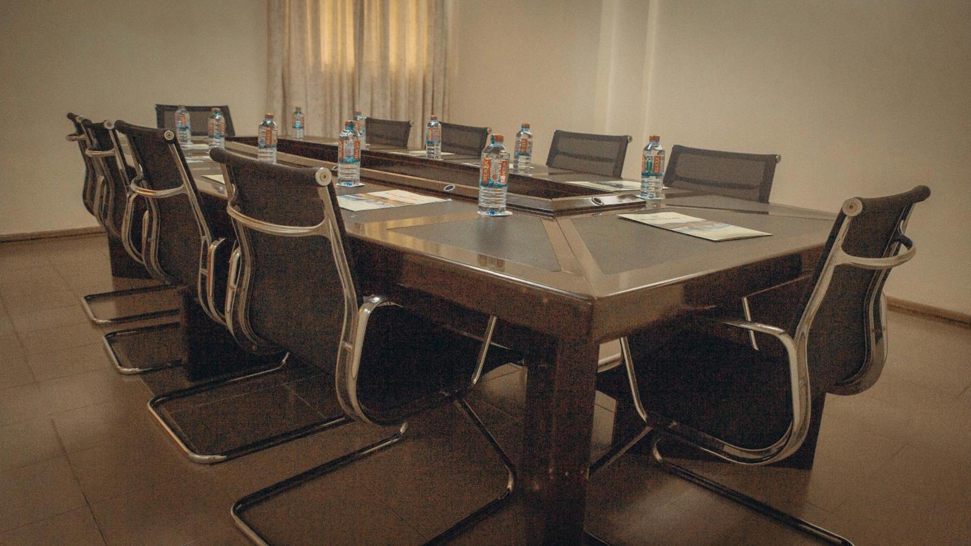 טמה Hotel Marjorie 'Y' מראה חיצוני תמונה