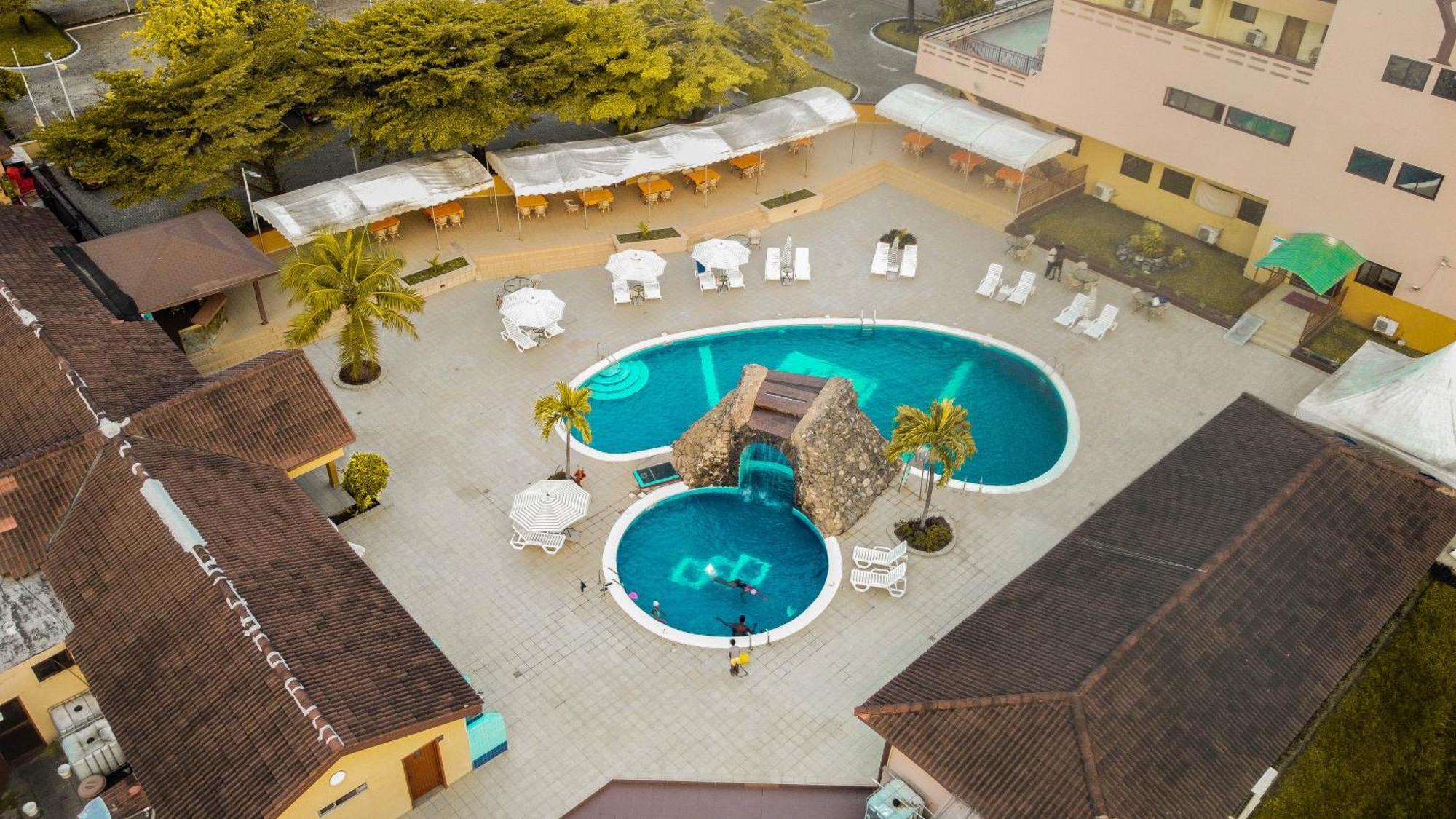 טמה Hotel Marjorie 'Y' מראה חיצוני תמונה