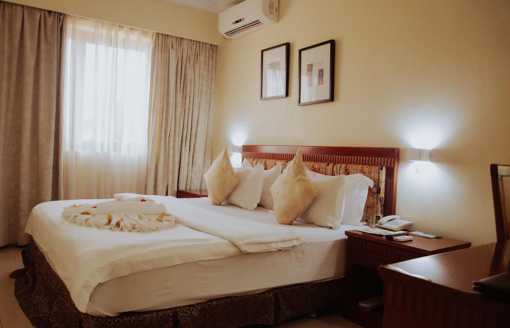 טמה Hotel Marjorie 'Y' מראה חיצוני תמונה